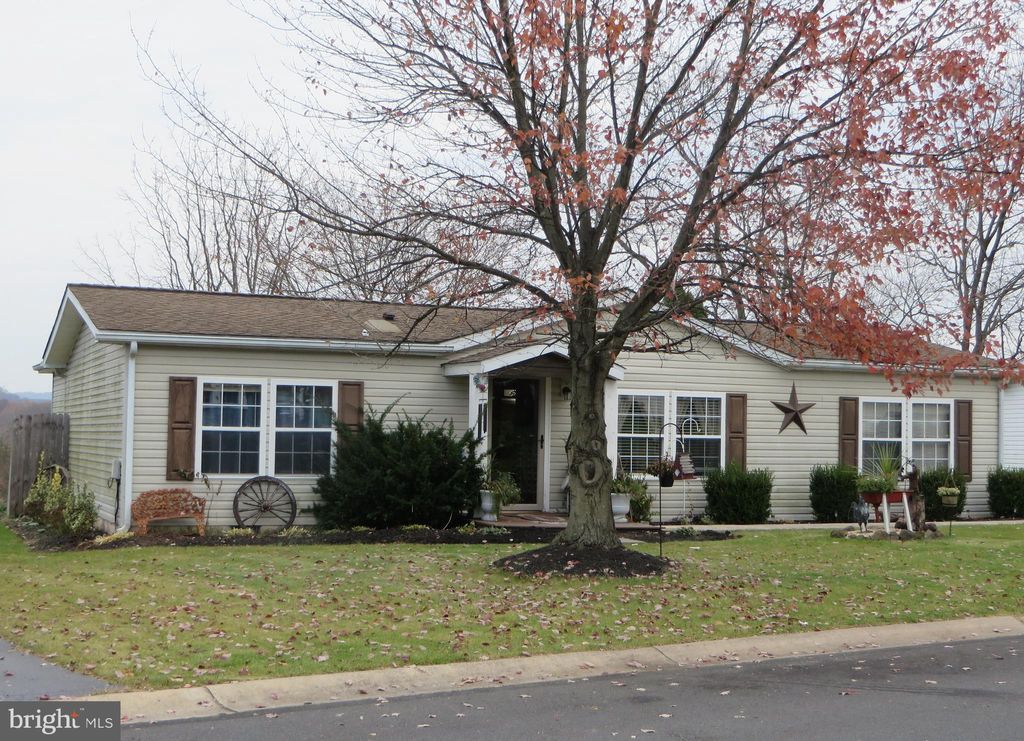 Photo of 12 Ray Drive, Denver, PA 17517 (MLS # PALA2043468)
