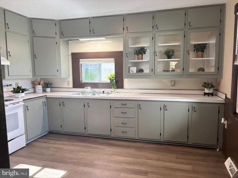 348 STONEY BATTER BELLEFONTE PA 16823