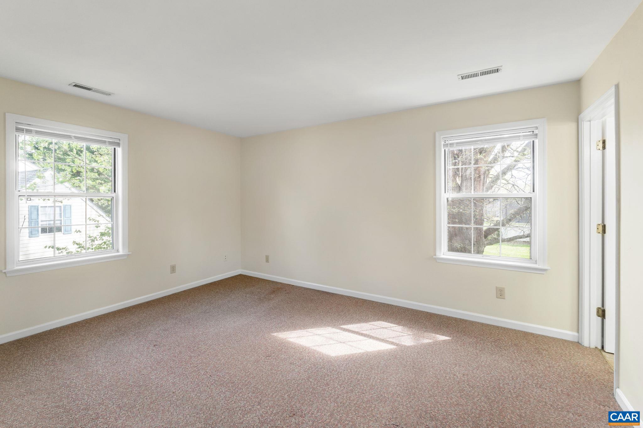 FOREST LAKES - Residential