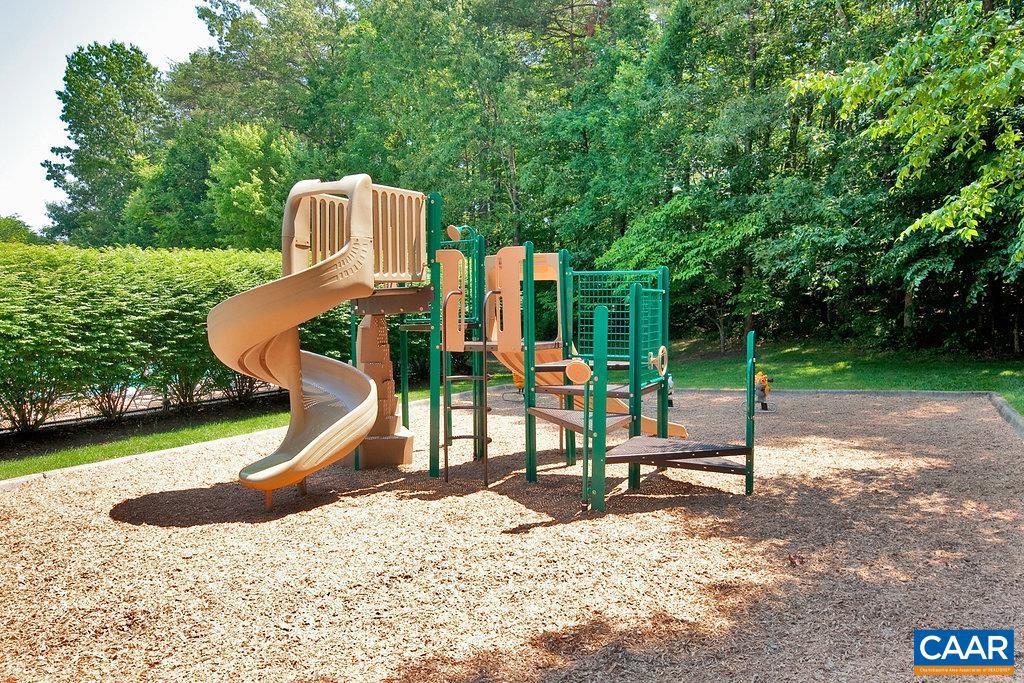 FOREST LAKES - Residential