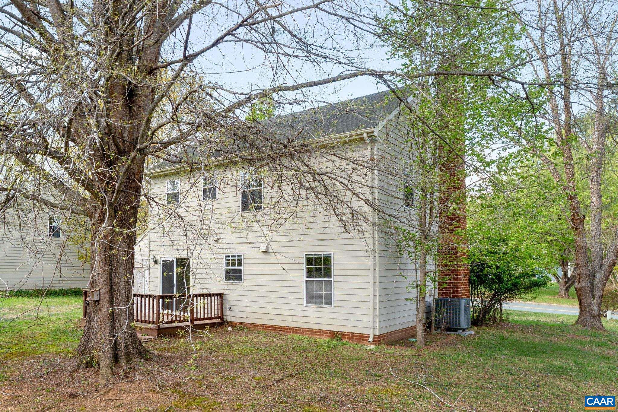 FOREST LAKES - Residential