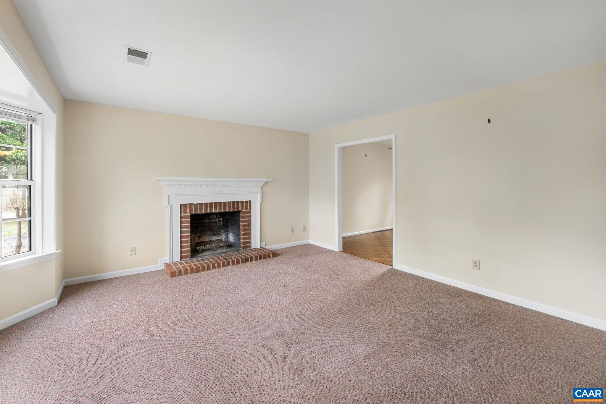 FOREST LAKES - Residential