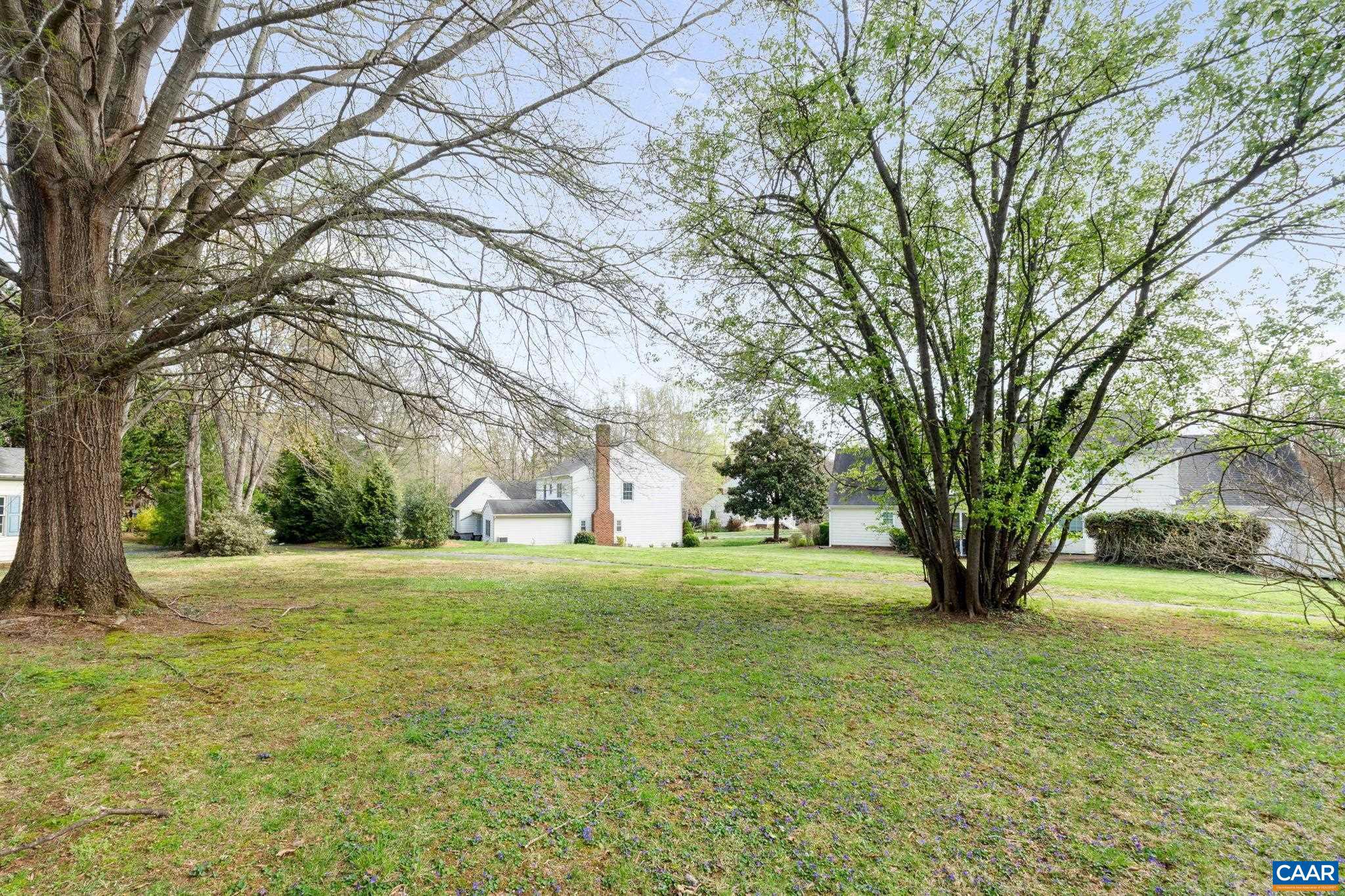 FOREST LAKES - Residential