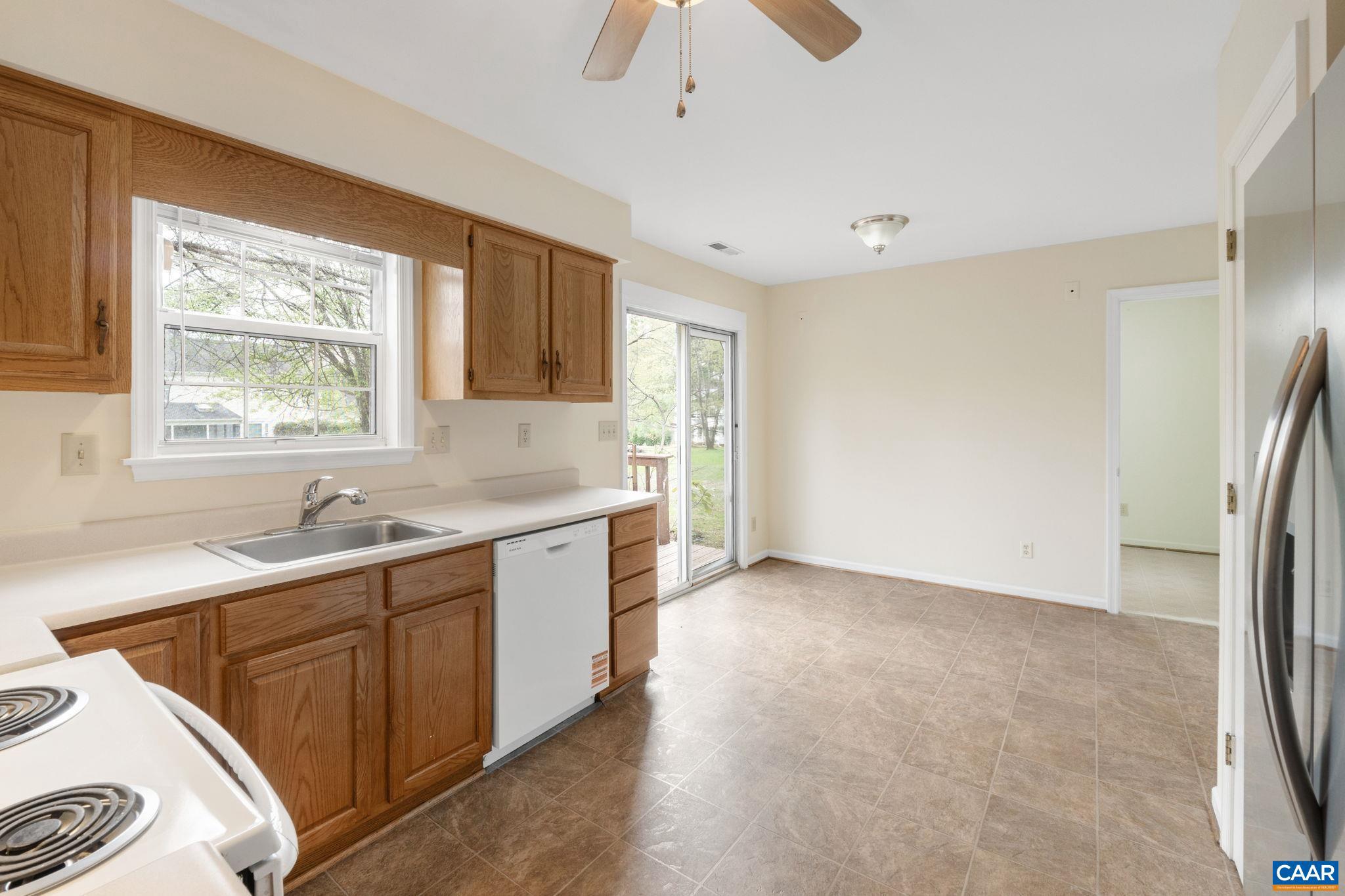 FOREST LAKES - Residential