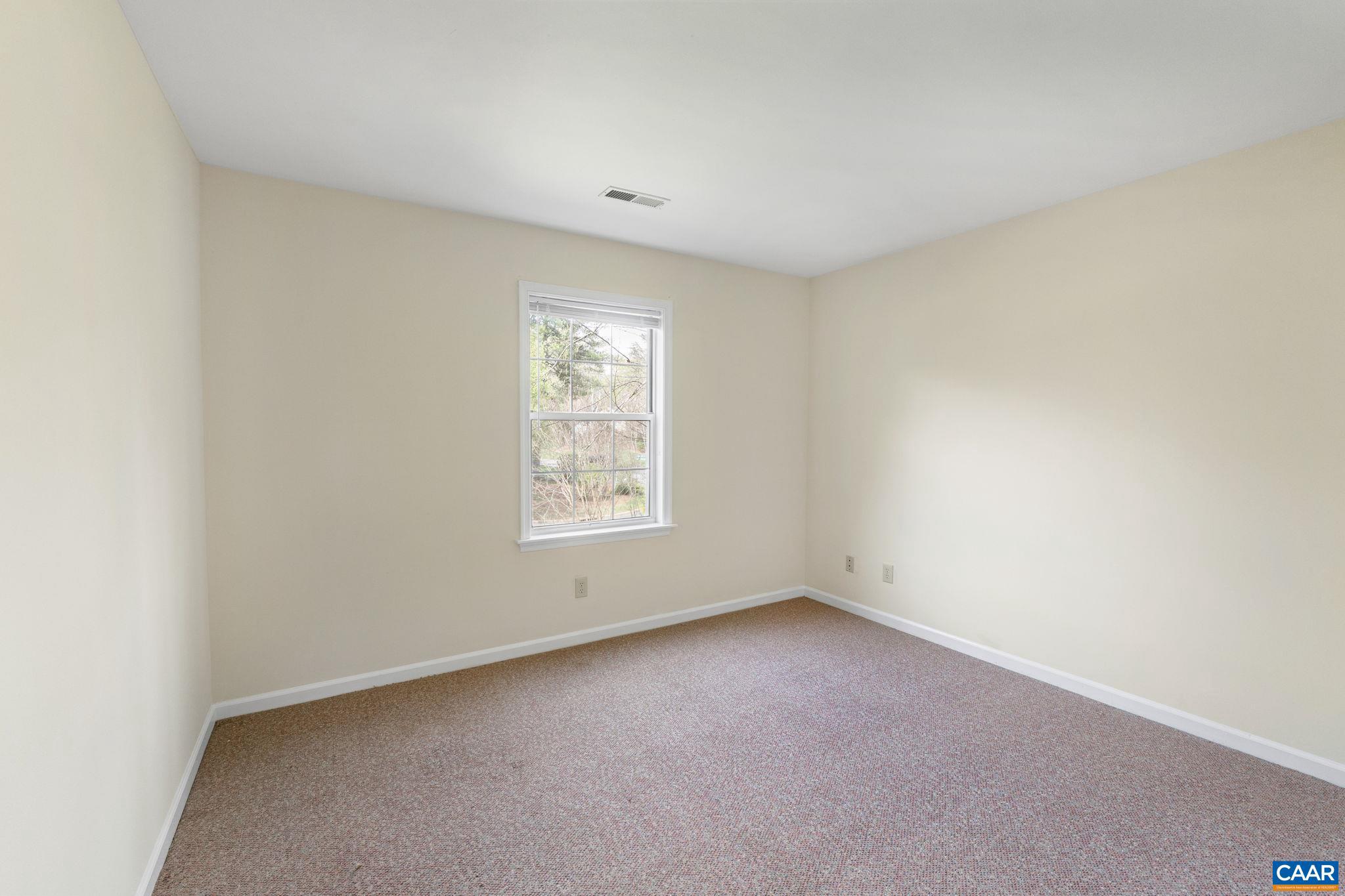 FOREST LAKES - Residential