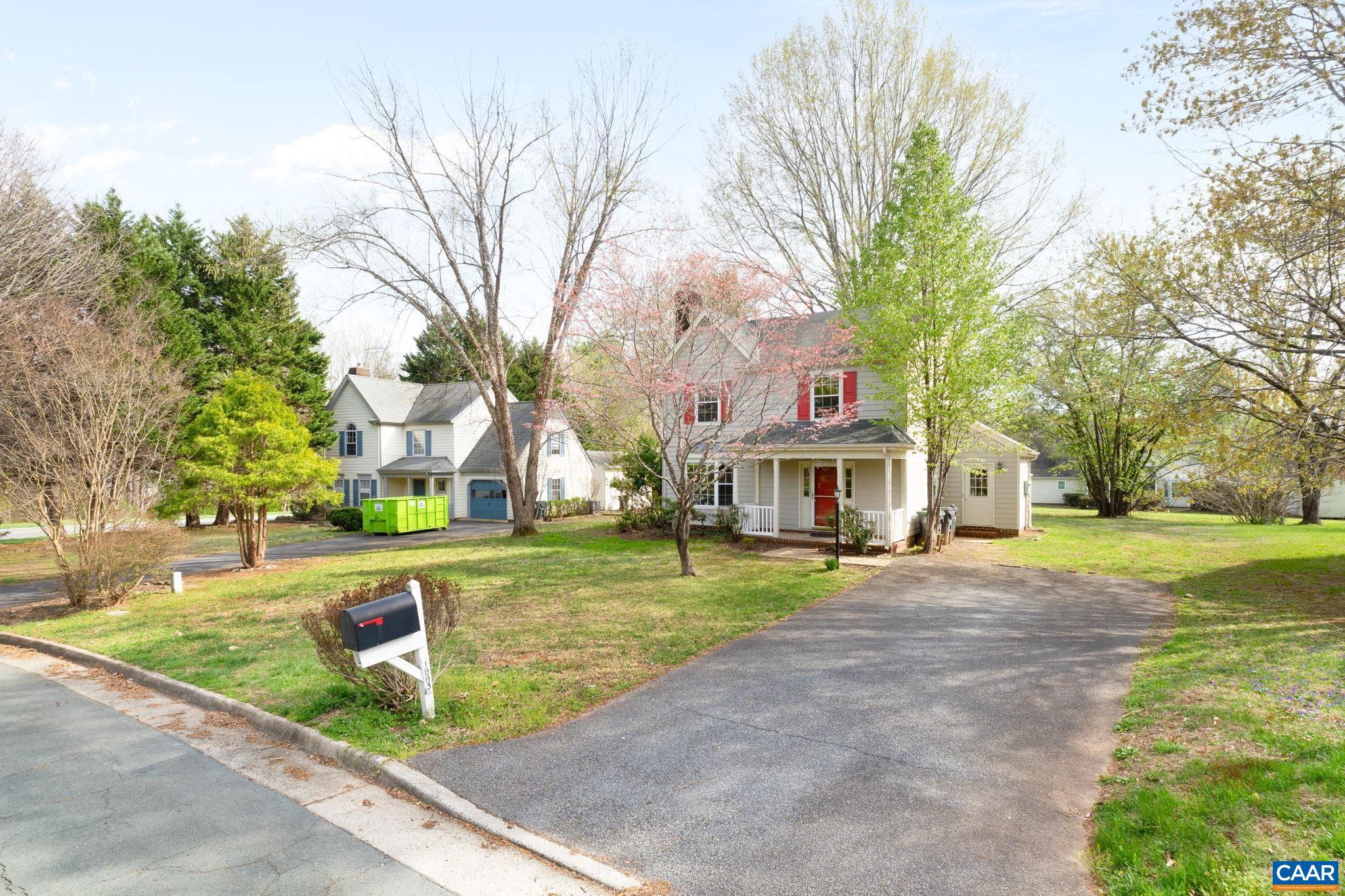 FOREST LAKES - Residential