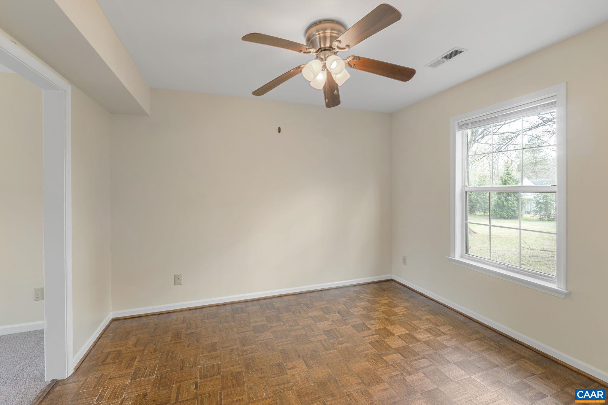 FOREST LAKES - Residential