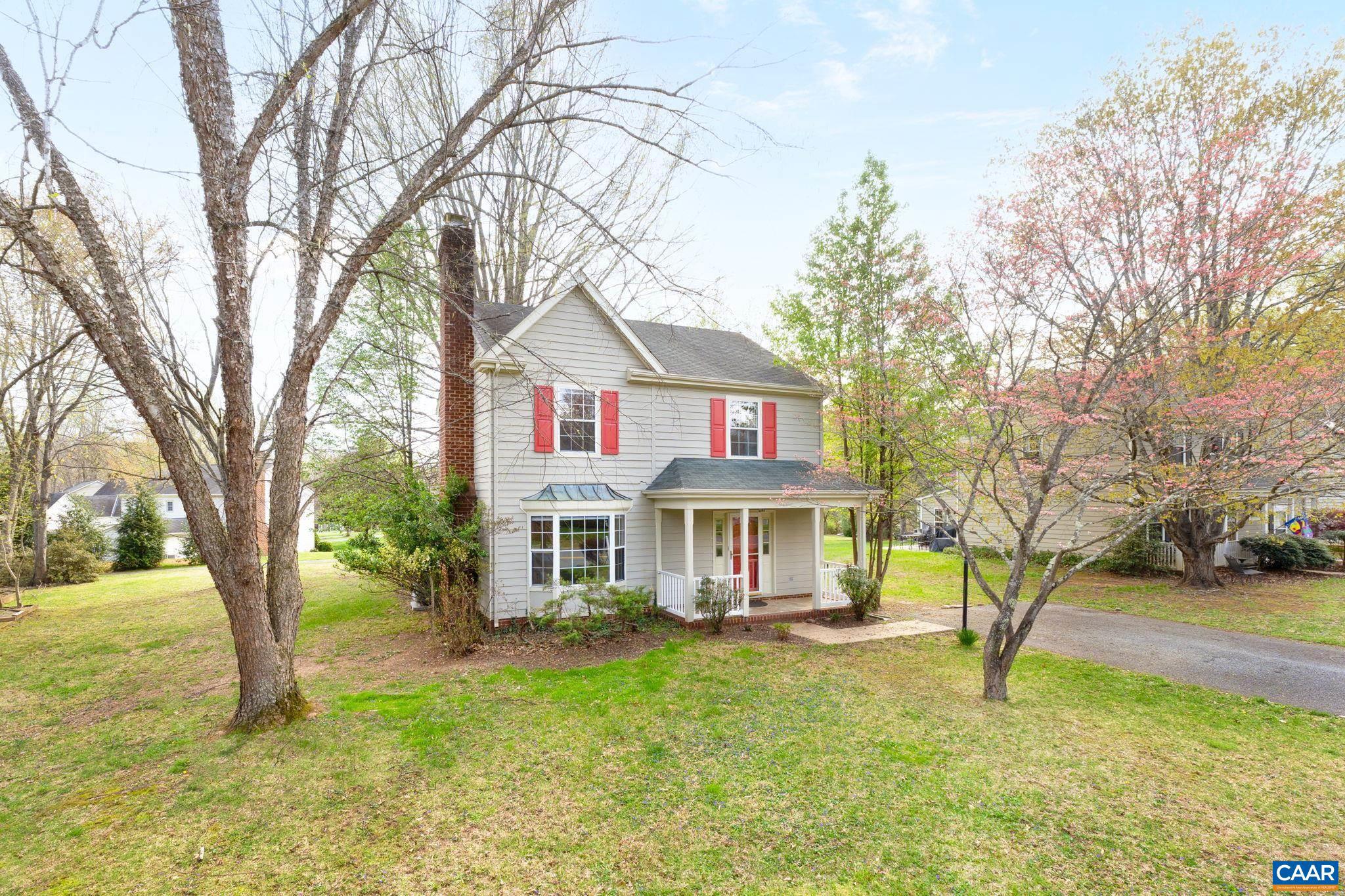 FOREST LAKES - Residential