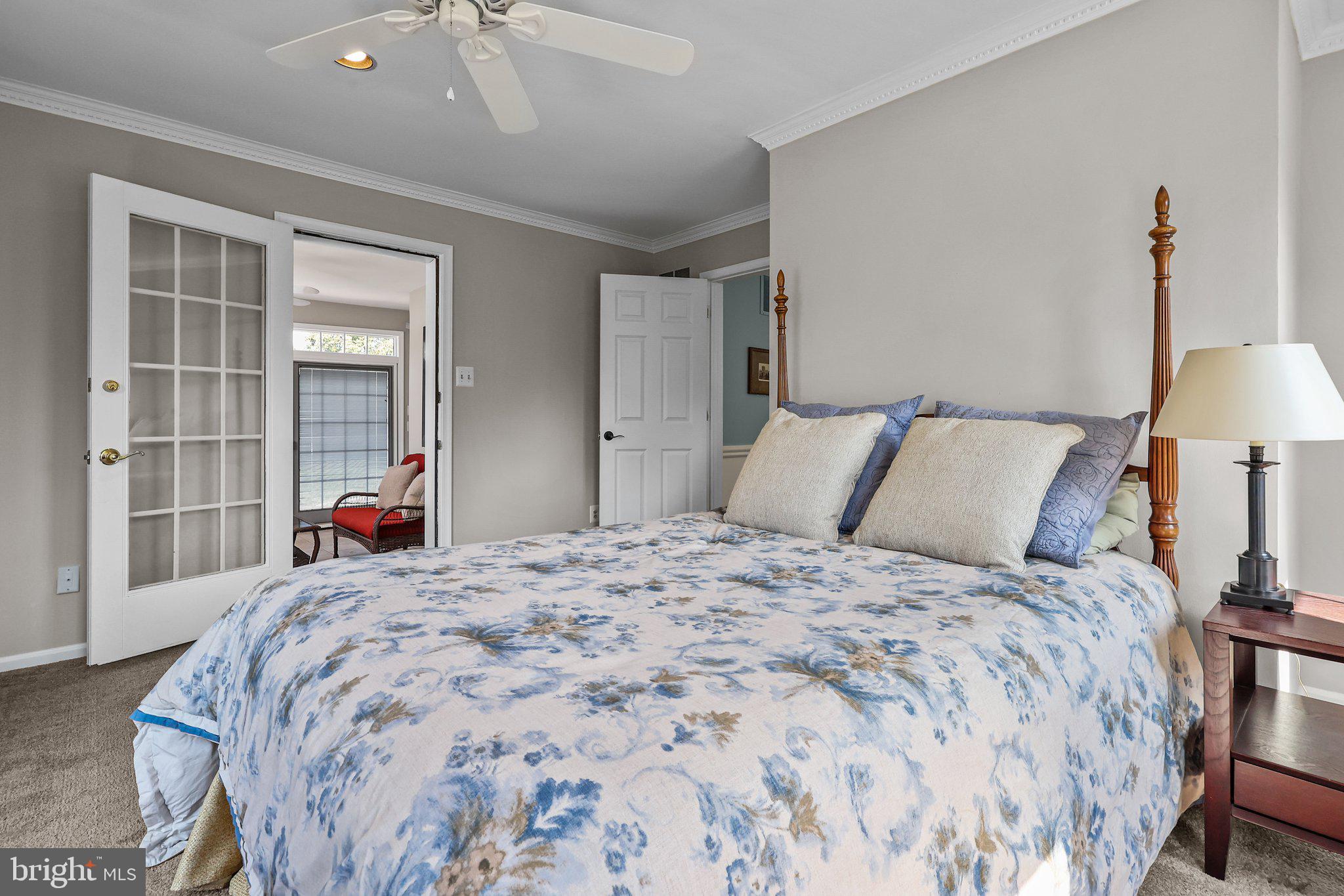 TWO POND ESTATES - Residential