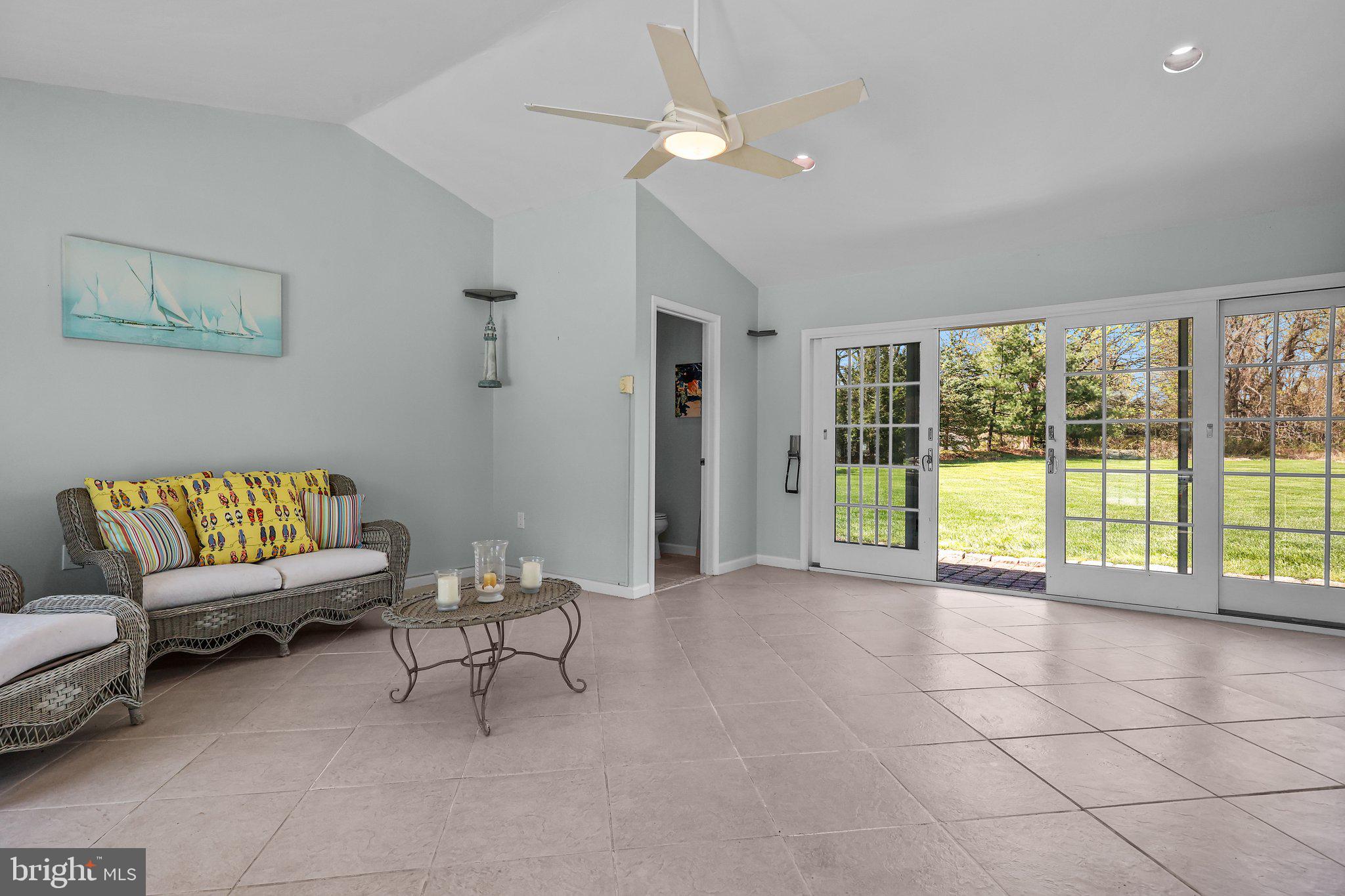 TWO POND ESTATES - Residential