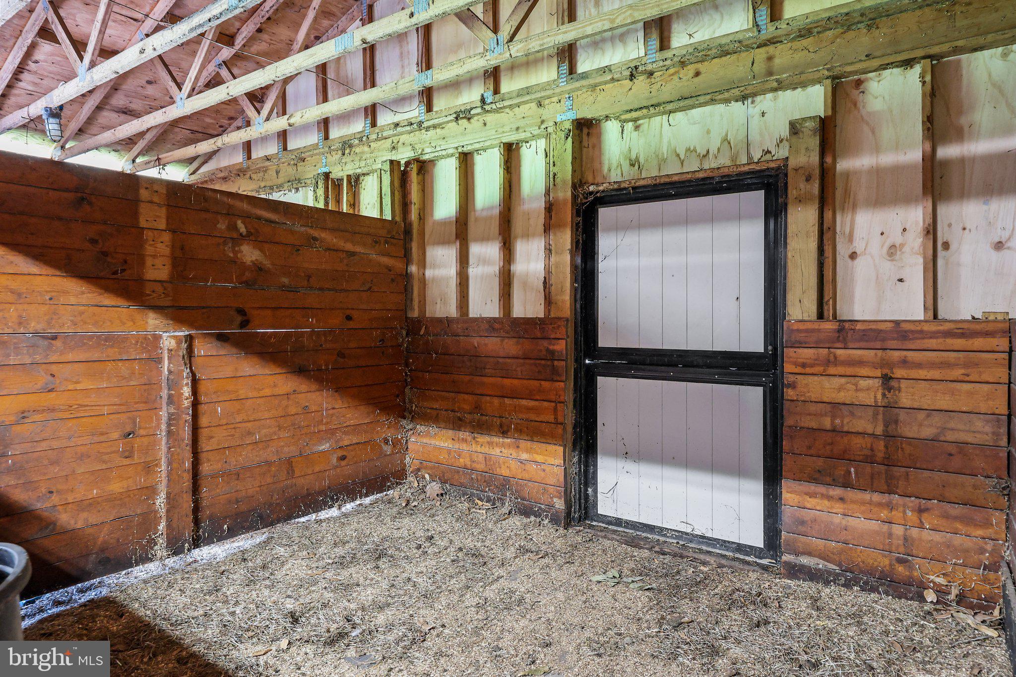 TWO POND ESTATES - Residential