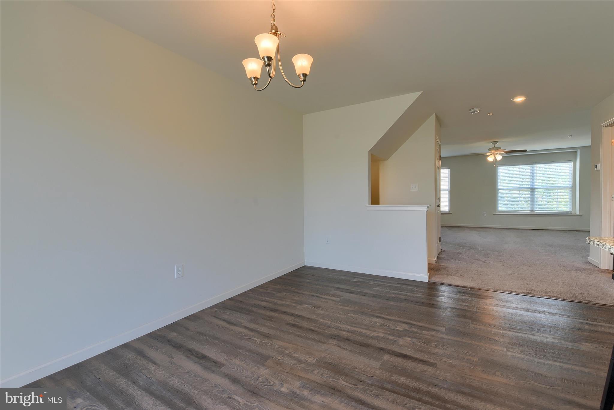 LAUREL RIDGE ESTATES - Residential