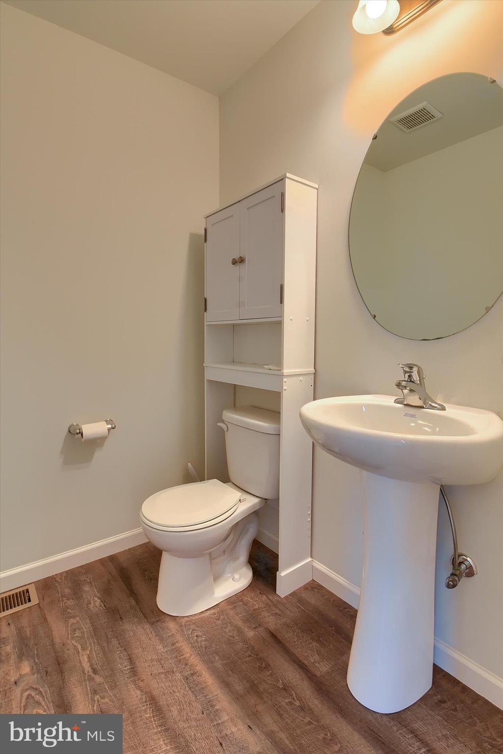 LAUREL RIDGE ESTATES - Residential