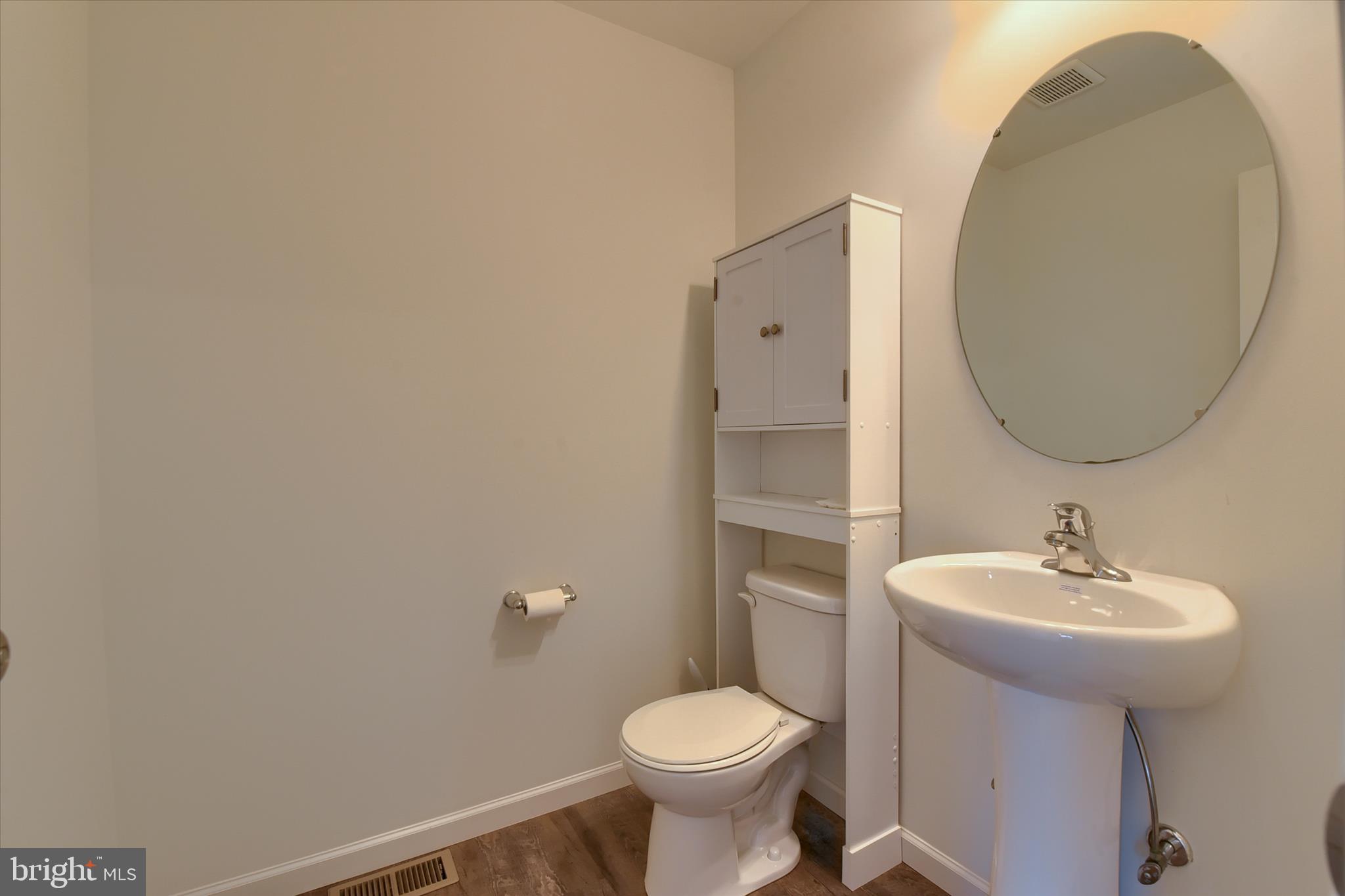 LAUREL RIDGE ESTATES - Residential