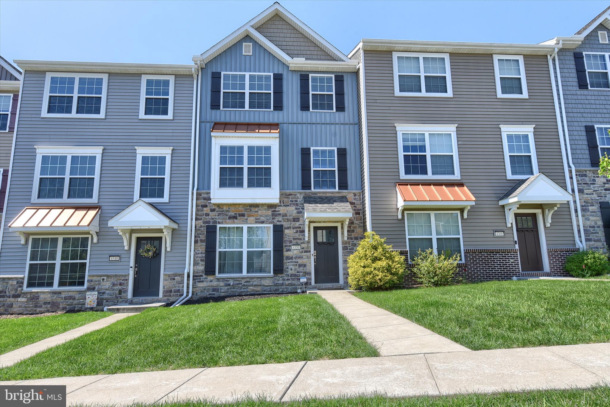 LAUREL RIDGE ESTATES - Residential
