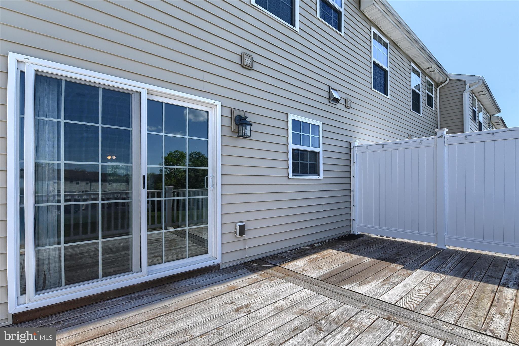 LAUREL RIDGE ESTATES - Residential