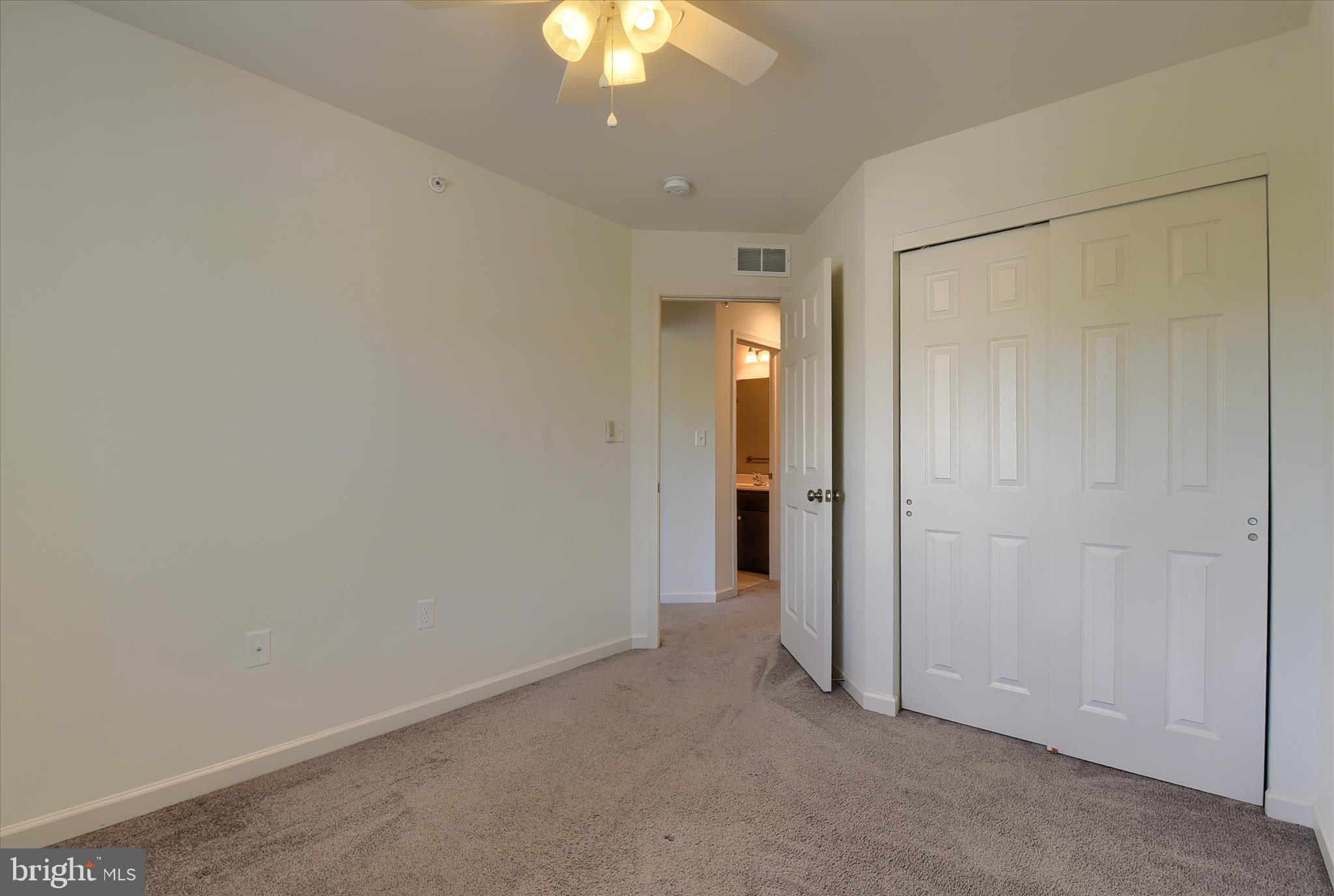LAUREL RIDGE ESTATES - Residential