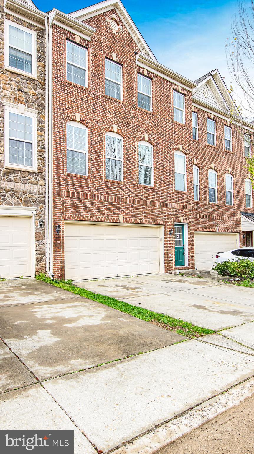 VILLAGES OF WELLINGTON - Residential