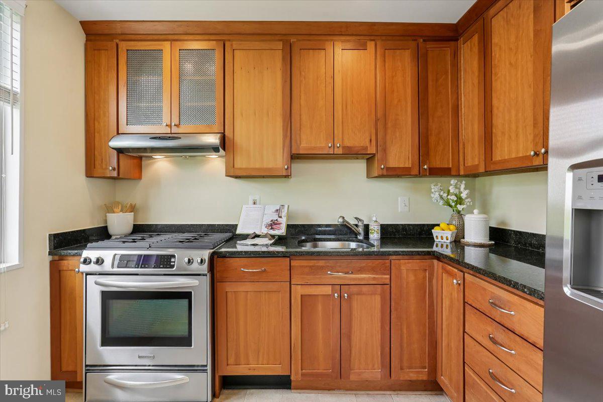 WHITEHALL - Residential