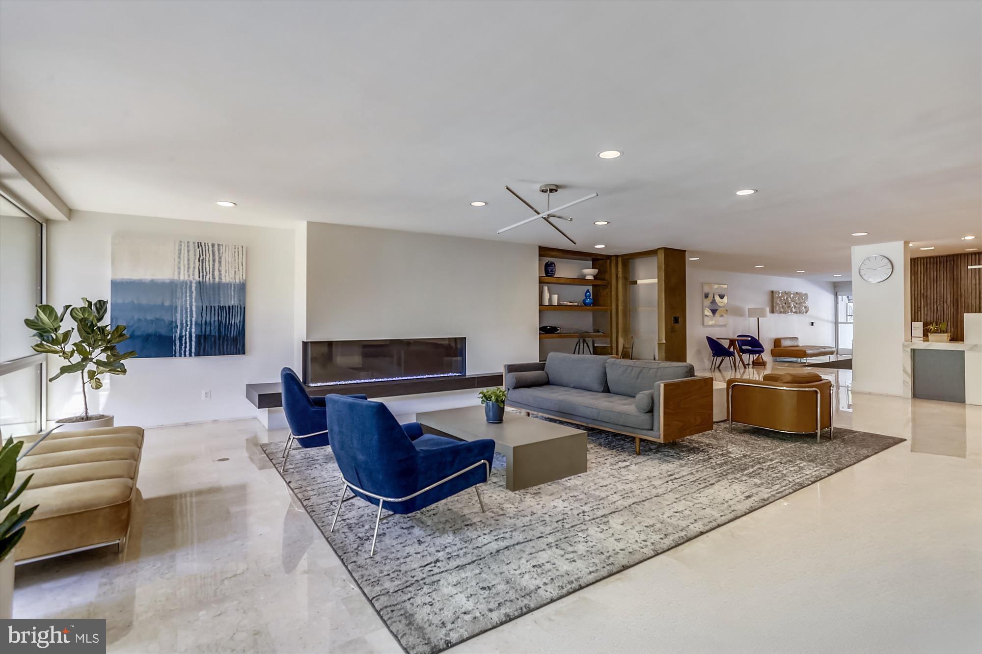 WHITEHALL - Residential