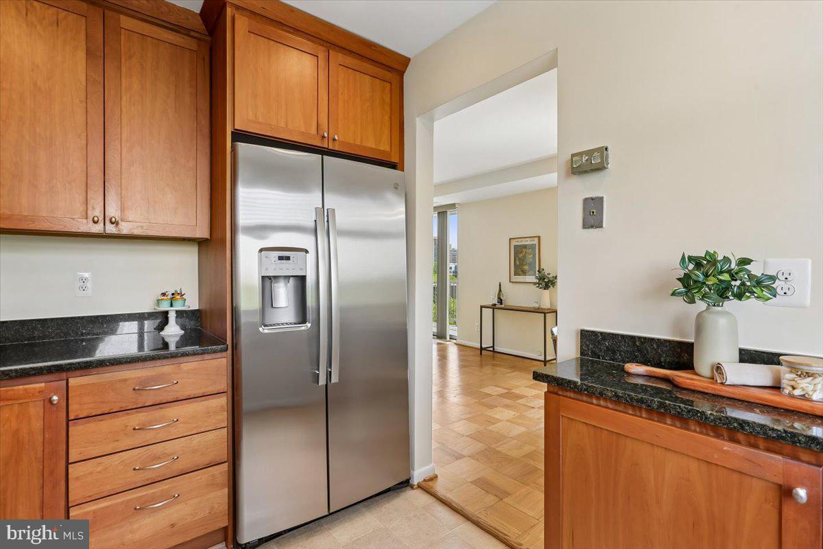 WHITEHALL - Residential