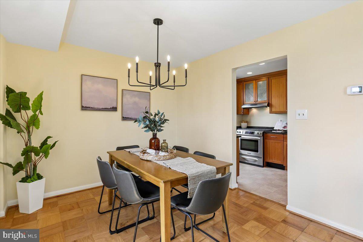 WHITEHALL - Residential