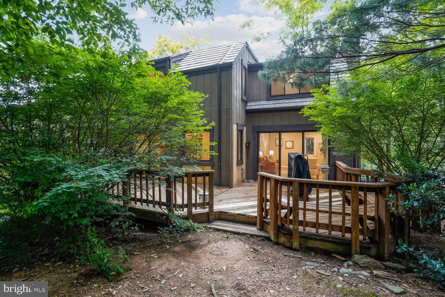 1537 PARK GLEN COURT