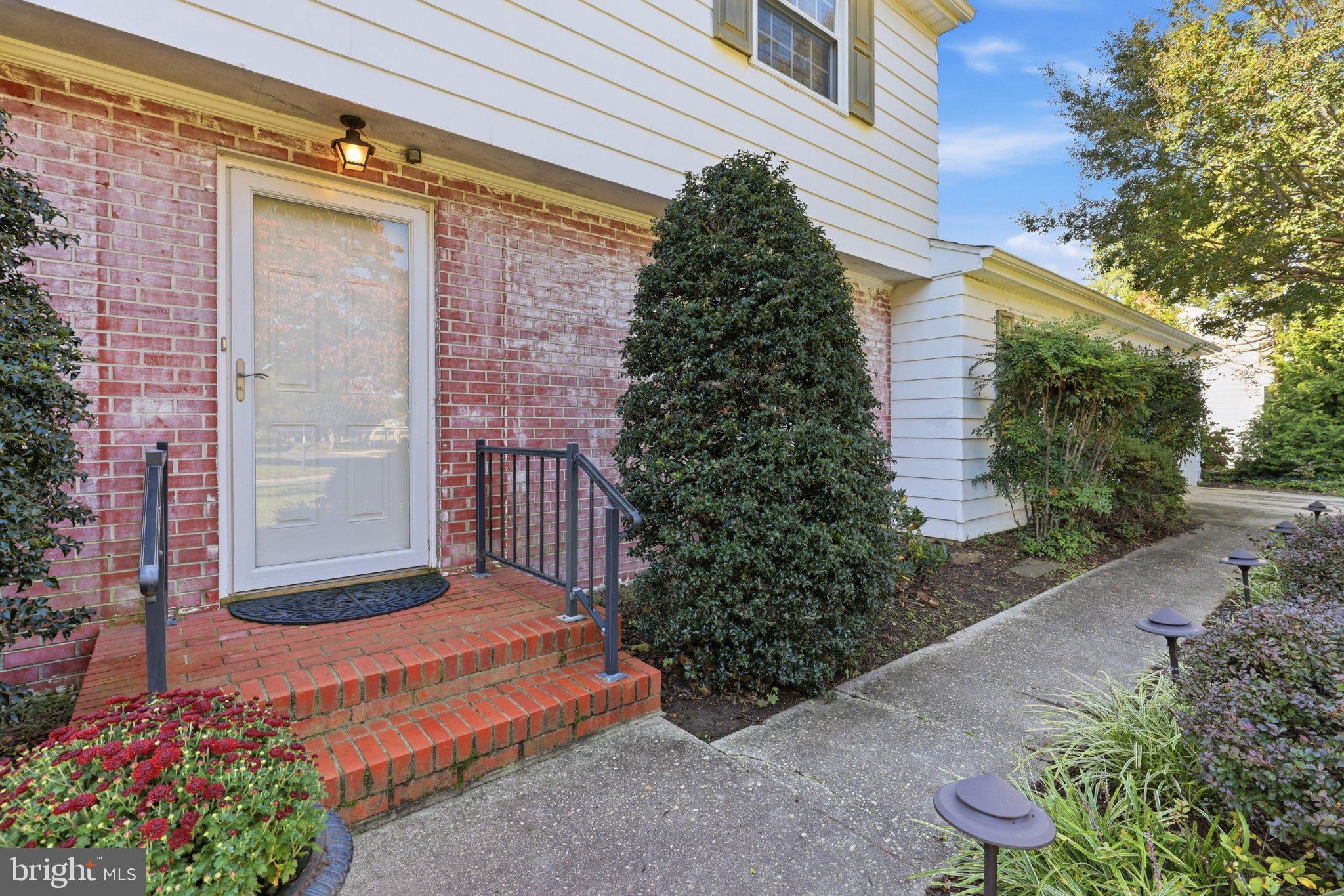 154 S FAIRFIELD DRIVE
