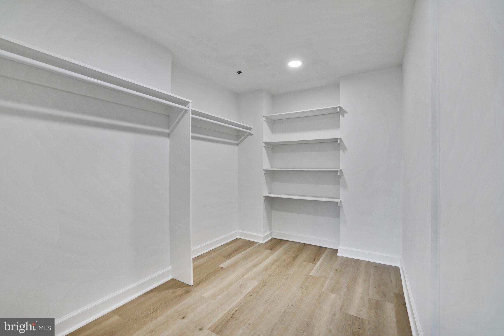 CARLETON OF CHEVY CHASE - Residential