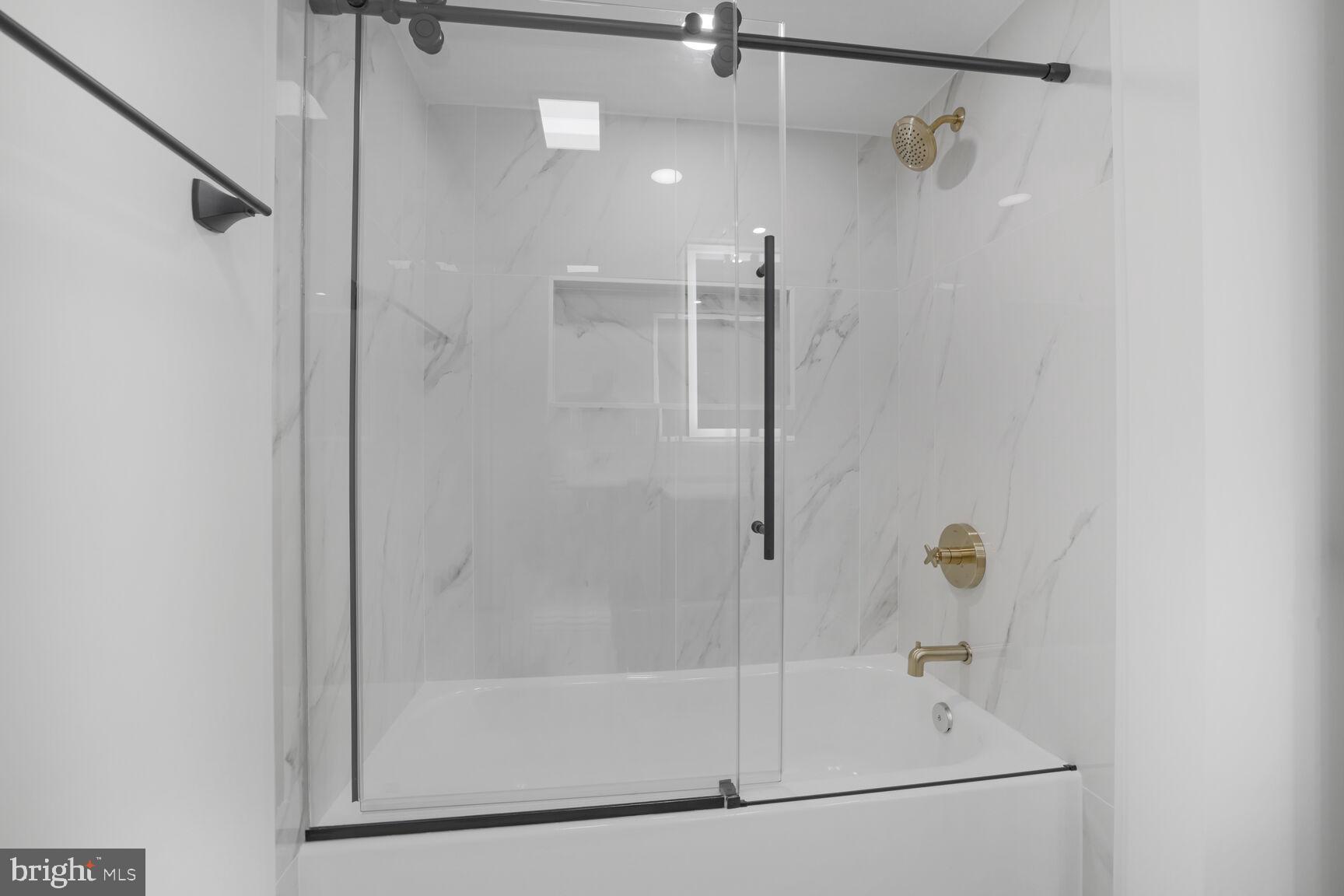 CARLETON OF CHEVY CHASE - Residential