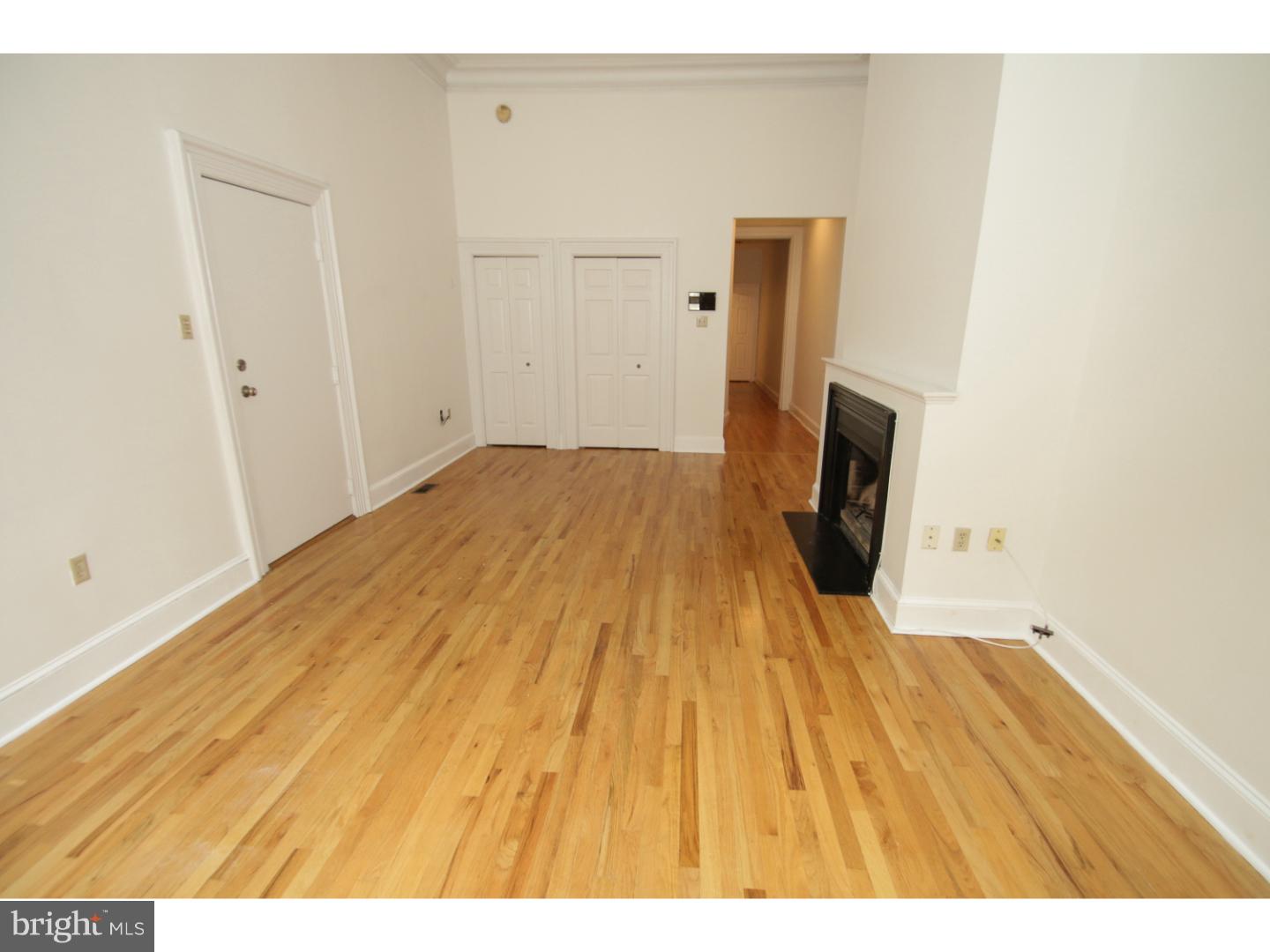 ART MUSEUM AREA - Residential Lease