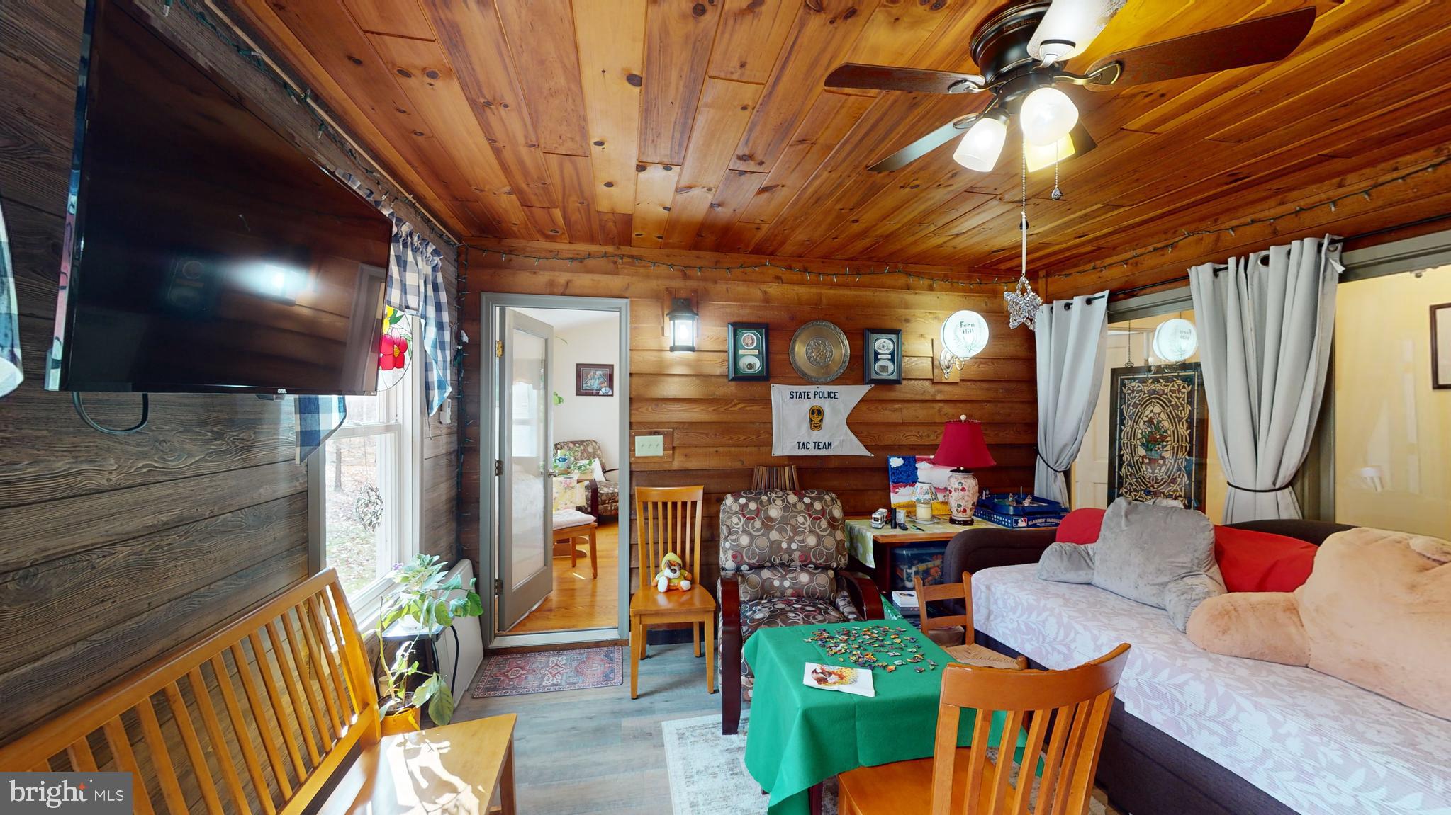 MEADOW HILLS - Residential