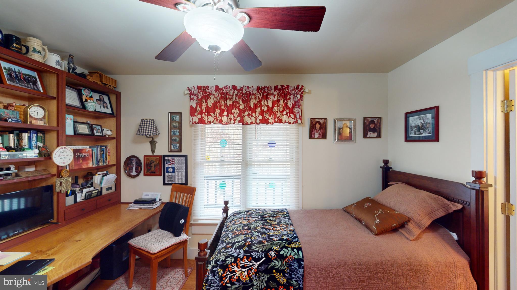 MEADOW HILLS - Residential