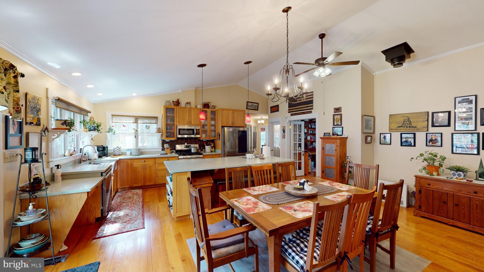 MEADOW HILLS - Residential