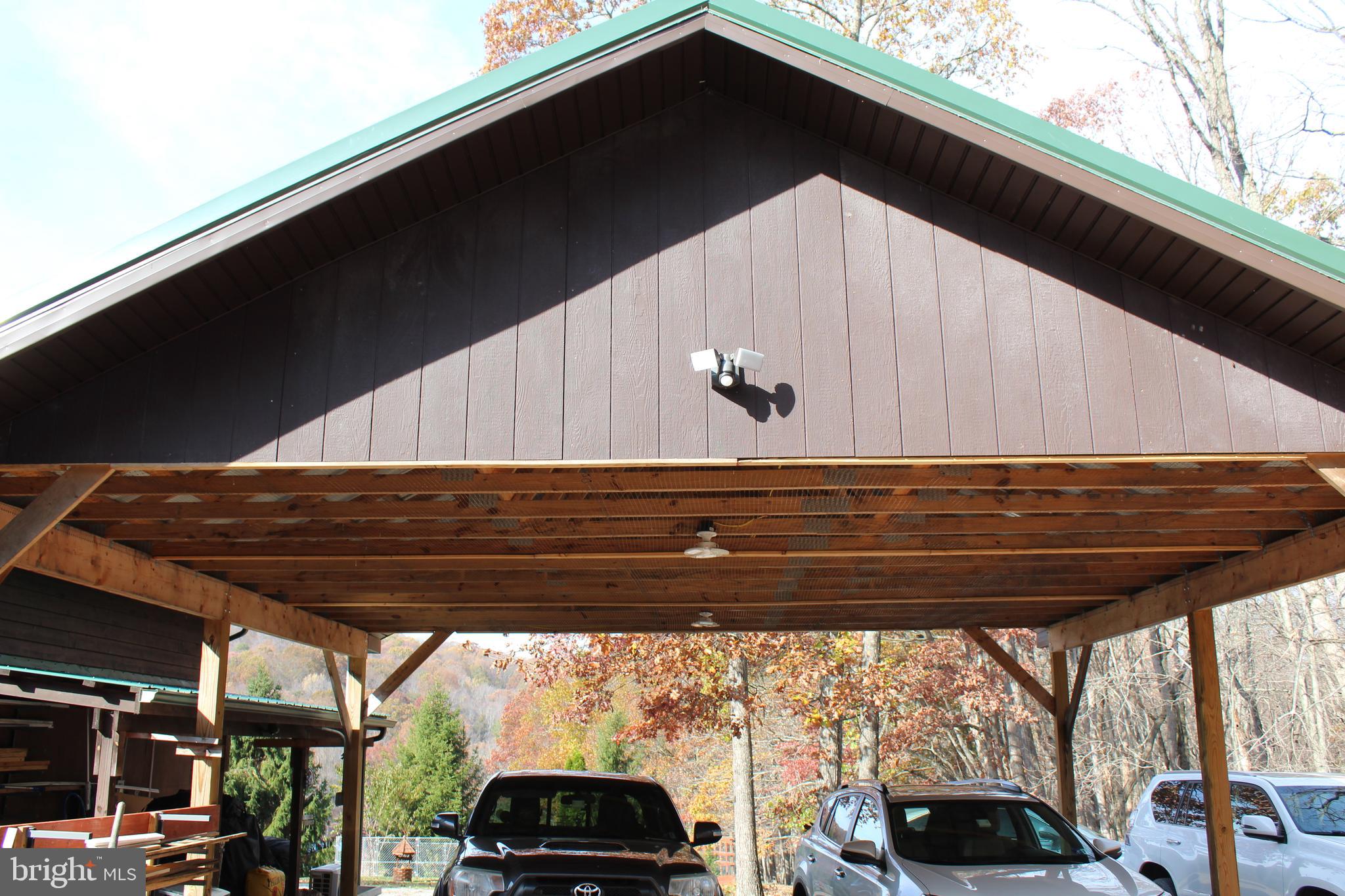 MEADOW HILLS - Residential