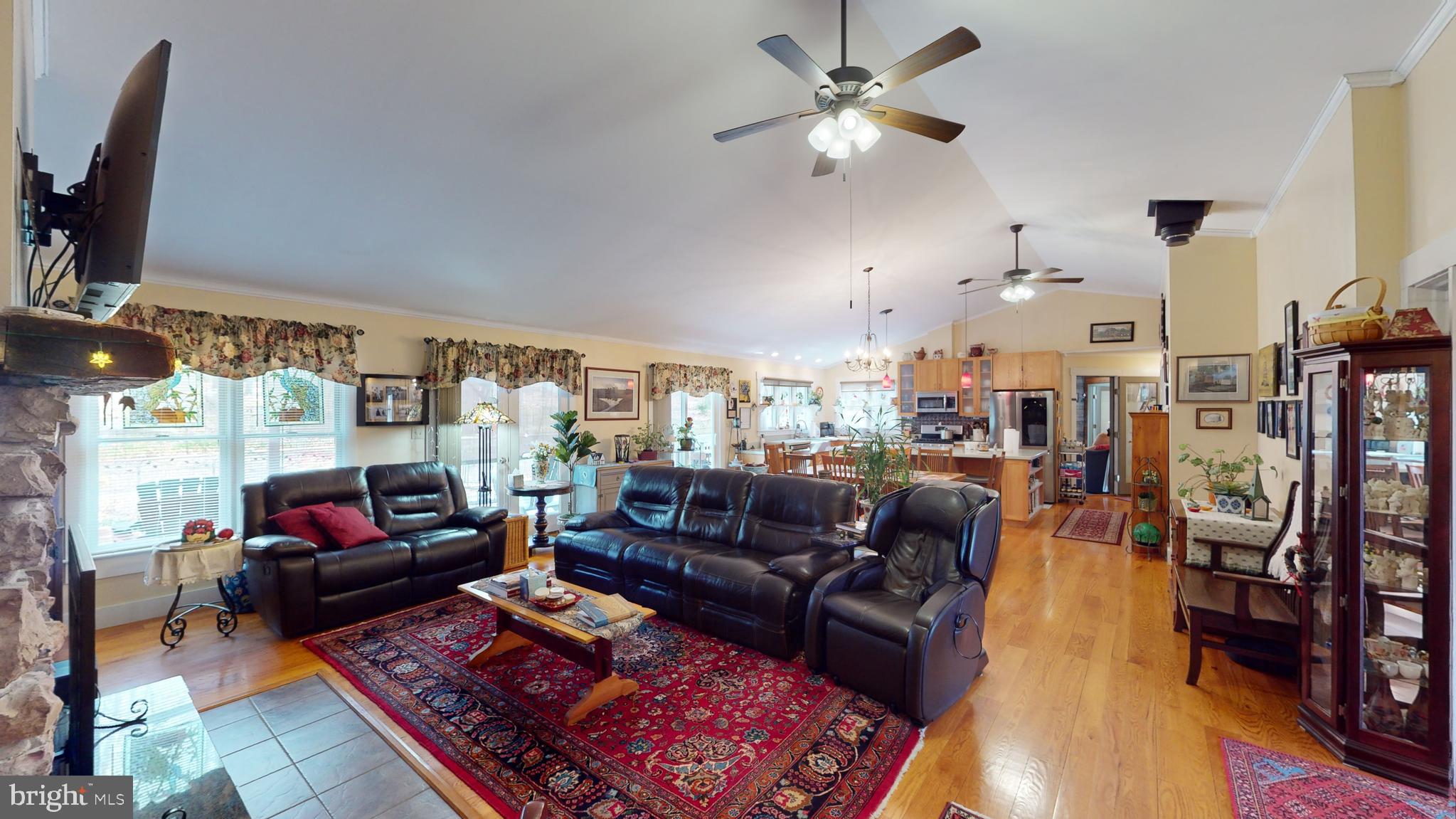 MEADOW HILLS - Residential