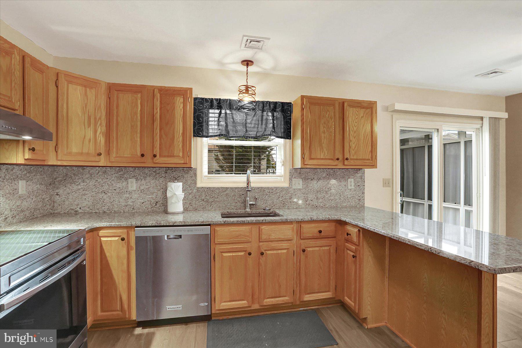 CAPITAL RIDGE - Residential