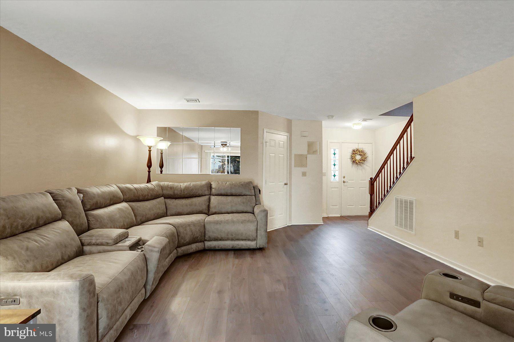 CAPITAL RIDGE - Residential