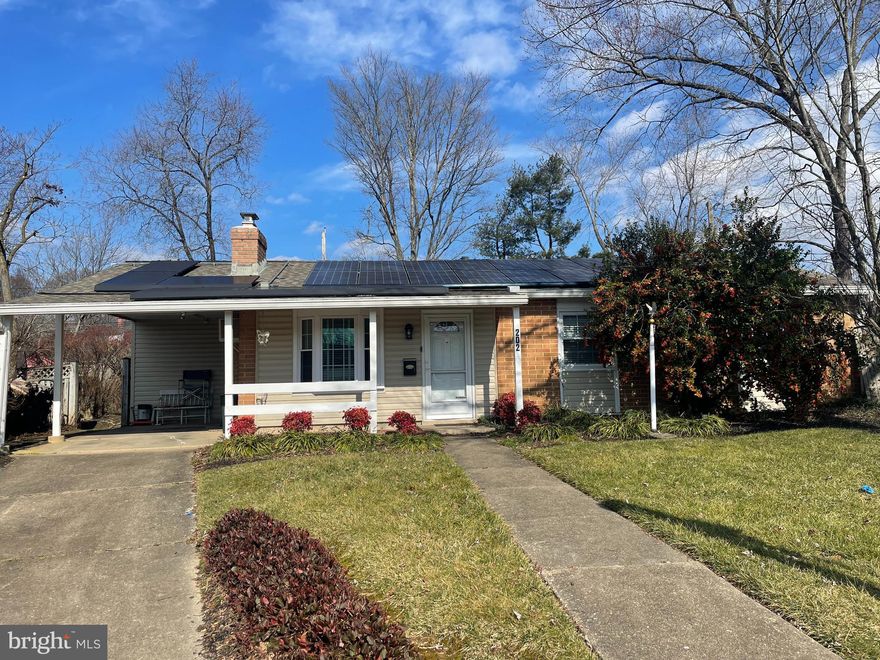 Adorable home with 3 bedrooms, 1 full updated bath.  This cutie has a  large yard, huge sunroom, wood burning fireplace and so much more.  The large yard fenced yard opens up from the expansive sunroom perfect for summer time fun or just a relaxing evening.  This home is just waiting for your touches.   Home is being sold AS-IS  Seller.  
Multiple offers received, if you are interested in making an offer, please do so by 10:00 pm Sunday 2/11
Any questions, please reach out to my.