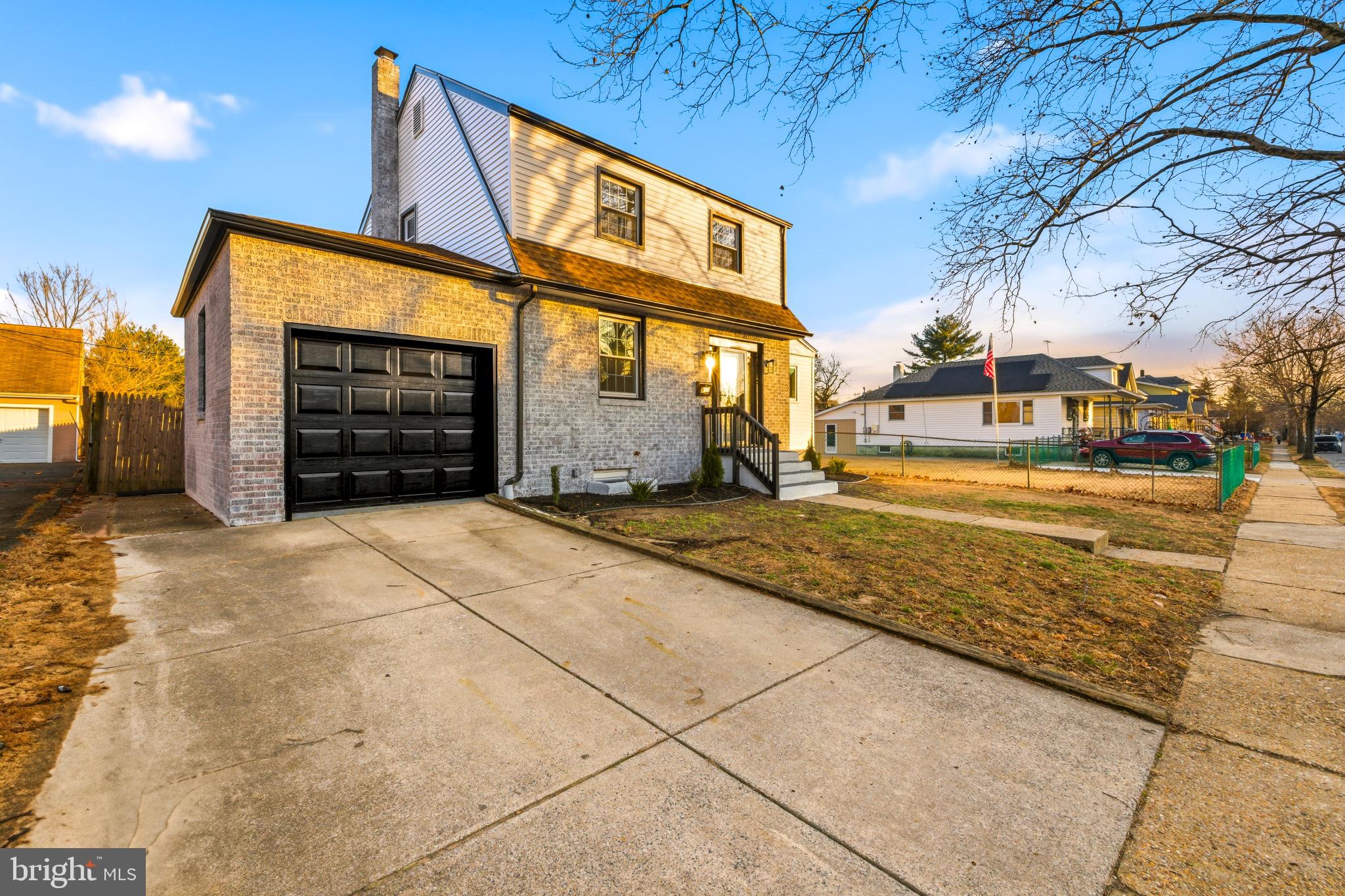 517 GREENWICH AVENUE