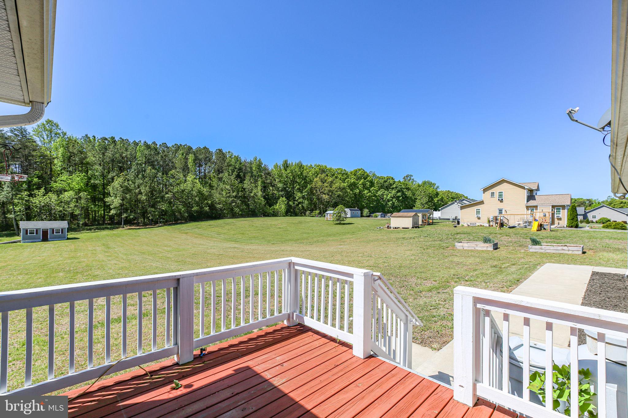 BORDEN MEADOWS - Residential