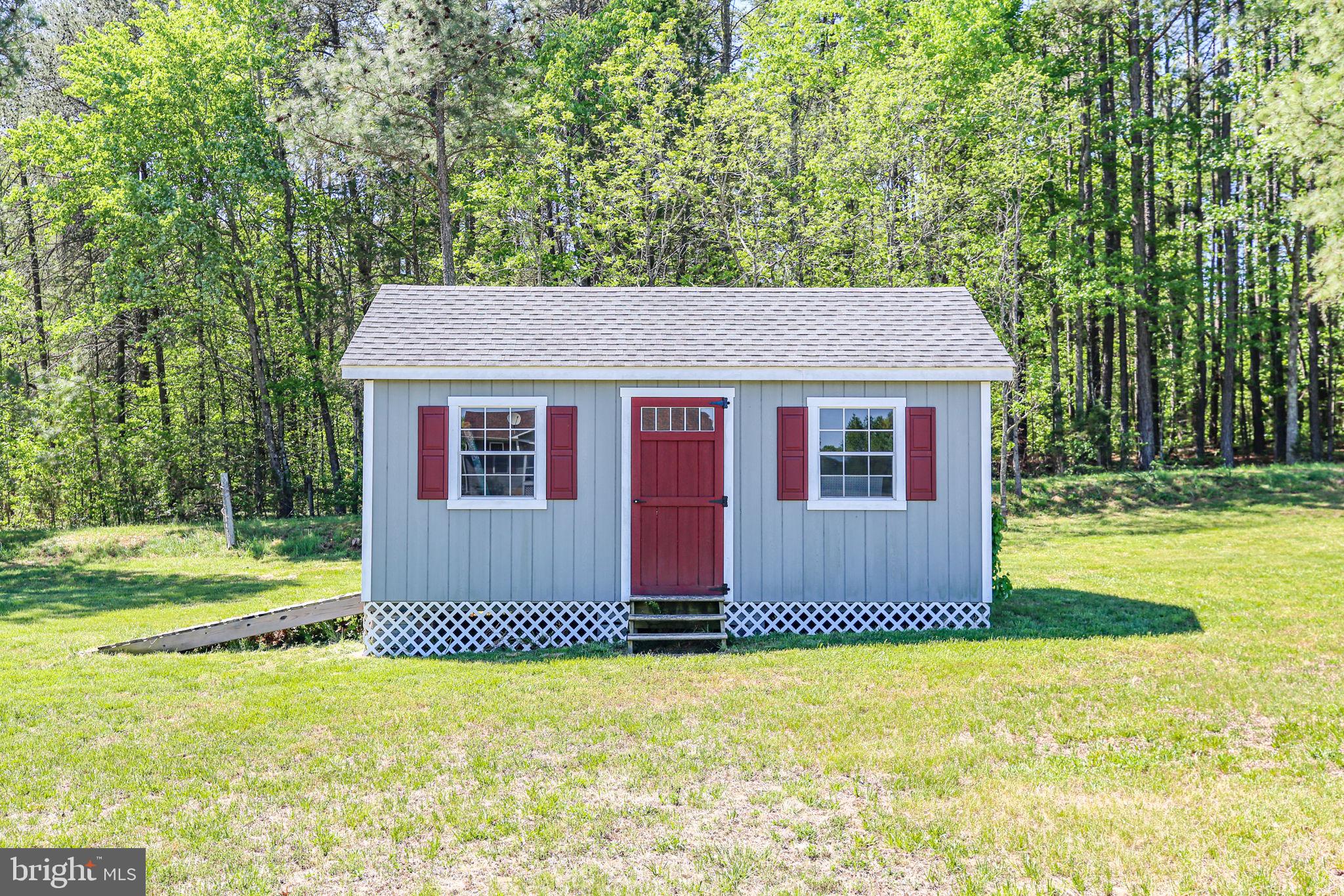 BORDEN MEADOWS - Residential
