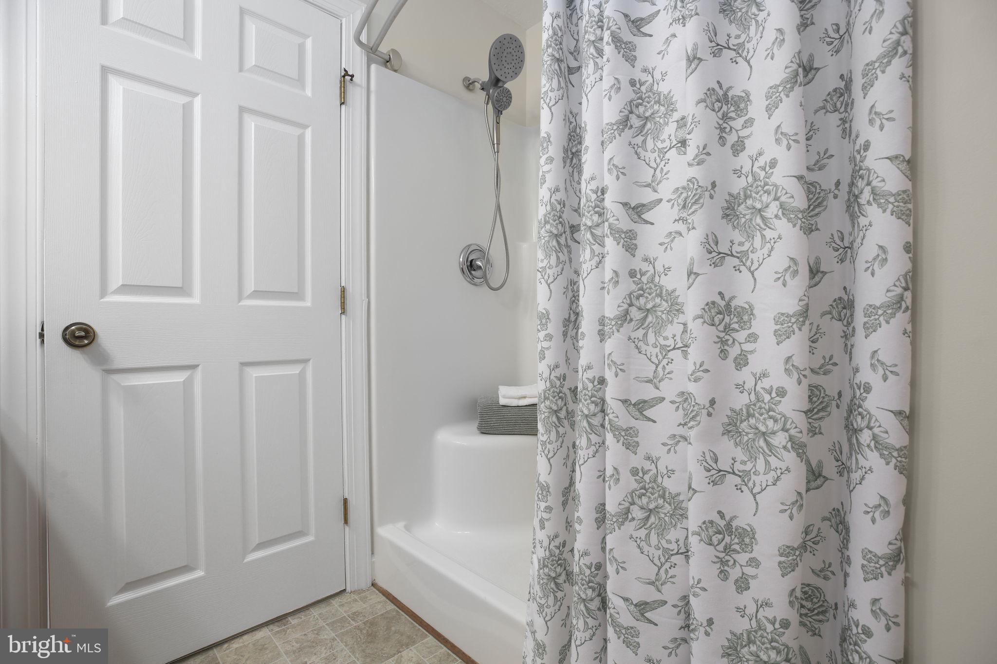 BORDEN MEADOWS - Residential