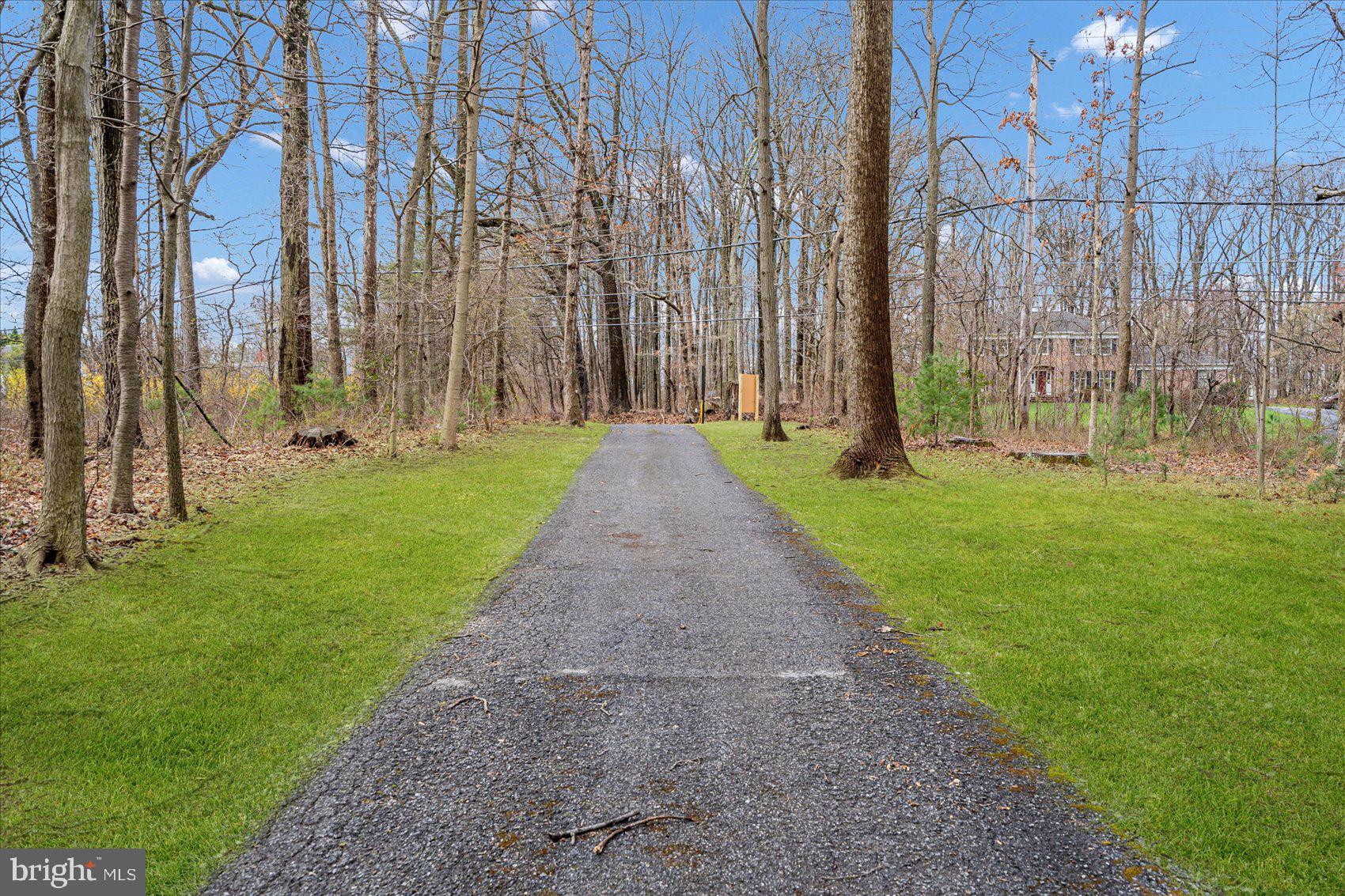 FALLS ROAD CORRIDOR - Residential