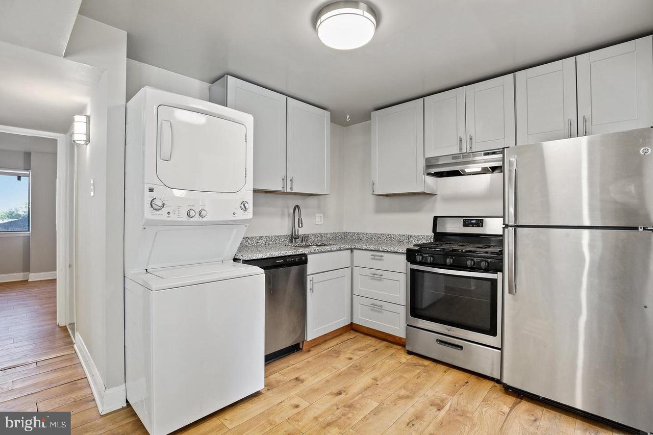 HERONS COVE - Residential