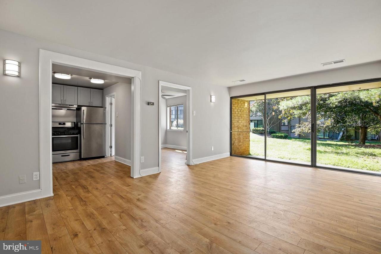 HERONS COVE - Residential