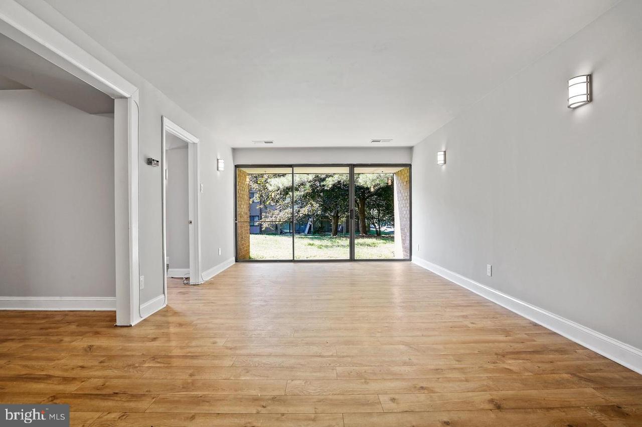 HERONS COVE - Residential