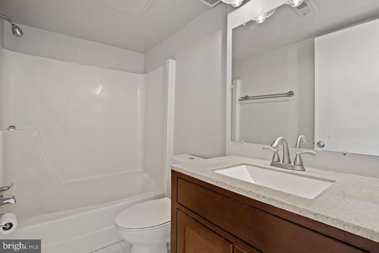 HERONS COVE - Residential