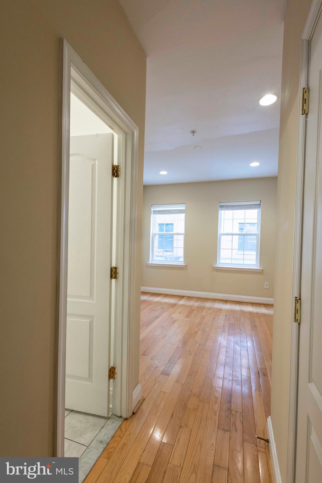 WASHINGTON VILLAGE - Residential Lease