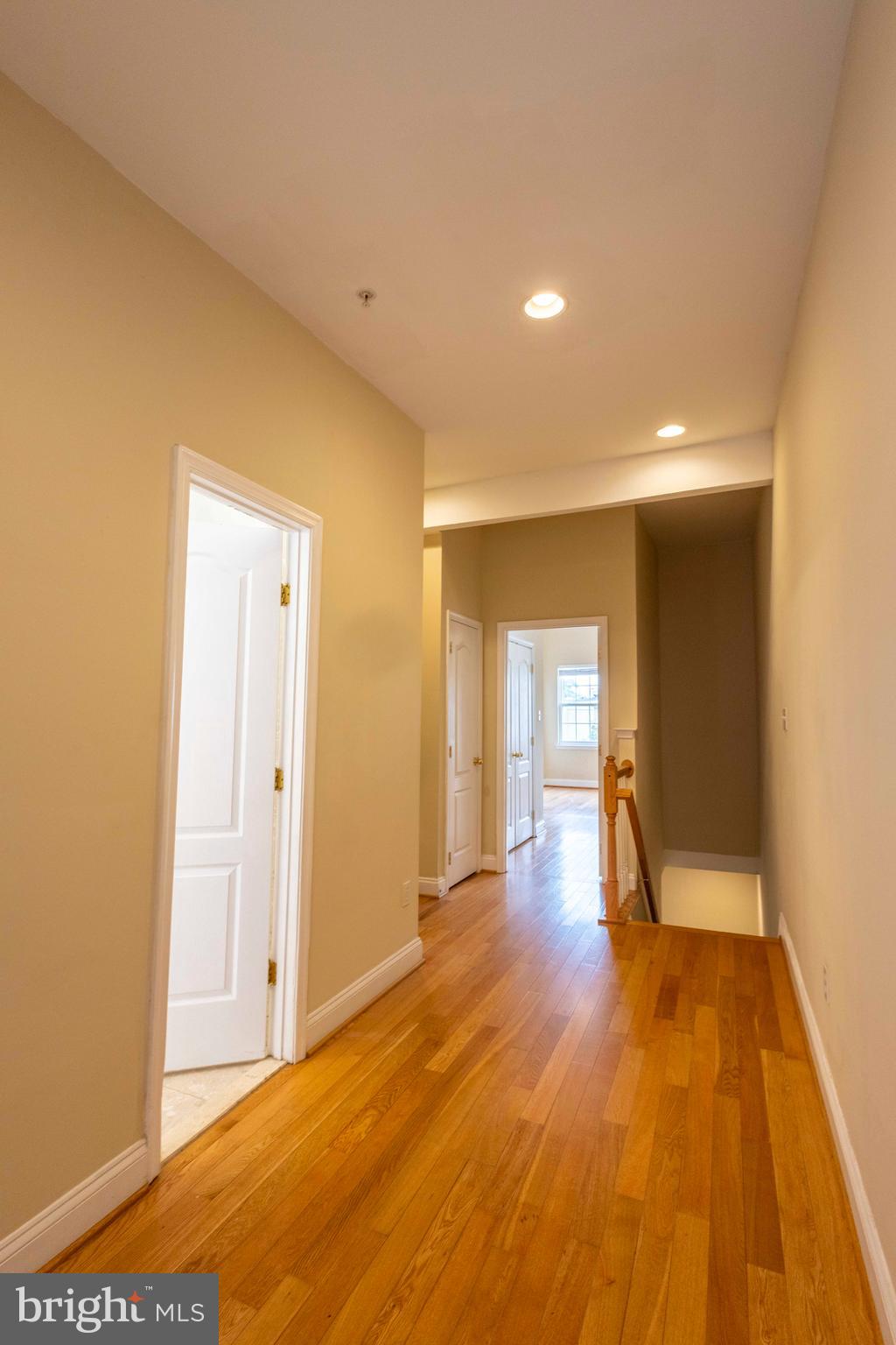 WASHINGTON VILLAGE - Residential Lease